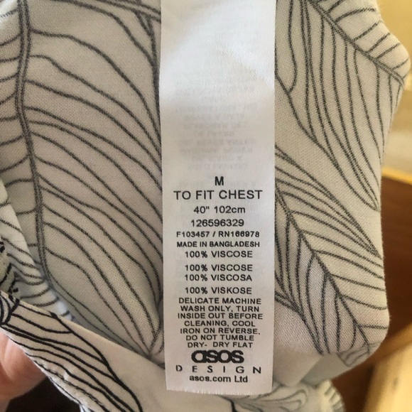 ❤️ASOS Design Shirt in Leaf Scribble Print Short Sleeve Shirt Black and White M - Picture 8 of 10